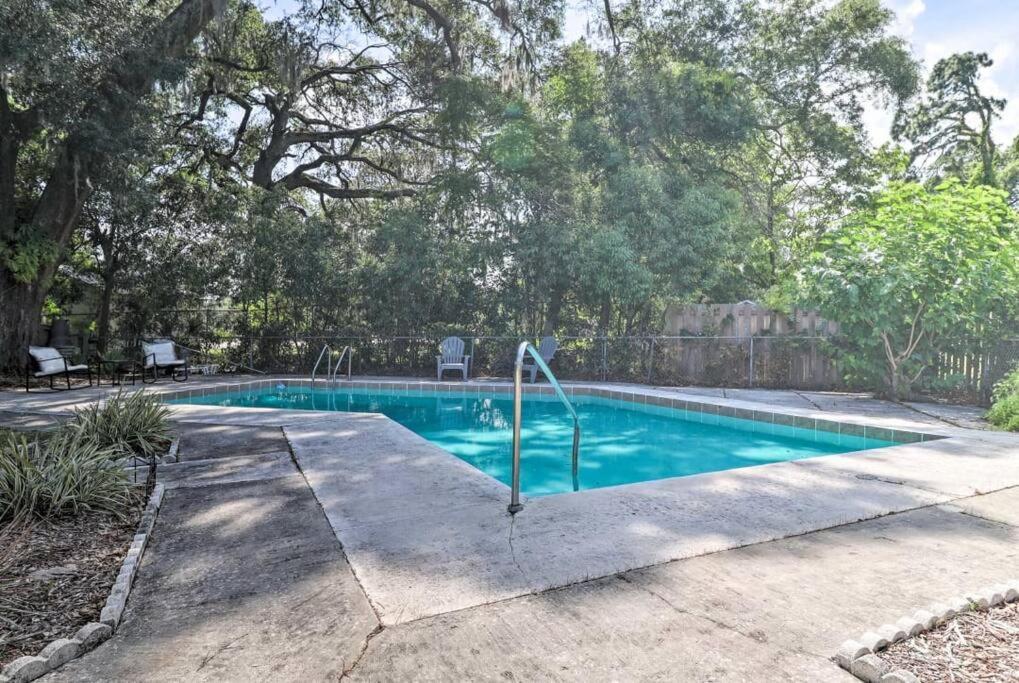 Pool Home Sleeps 6 With Large Fenced Yard Τζάκσονβιλ Εξωτερικό φωτογραφία